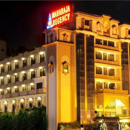 Hotel Maharaja Regency Ludhiana Buitenkant foto