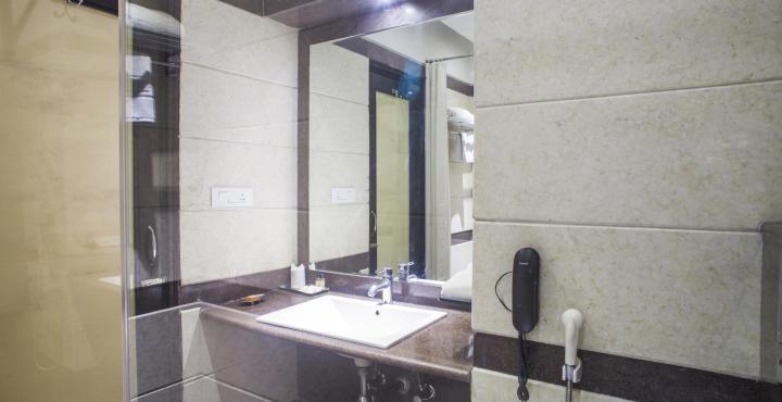 Hotel Maharaja Regency Ludhiana Buitenkant foto