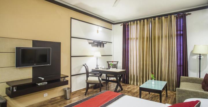 Hotel Maharaja Regency Ludhiana Buitenkant foto