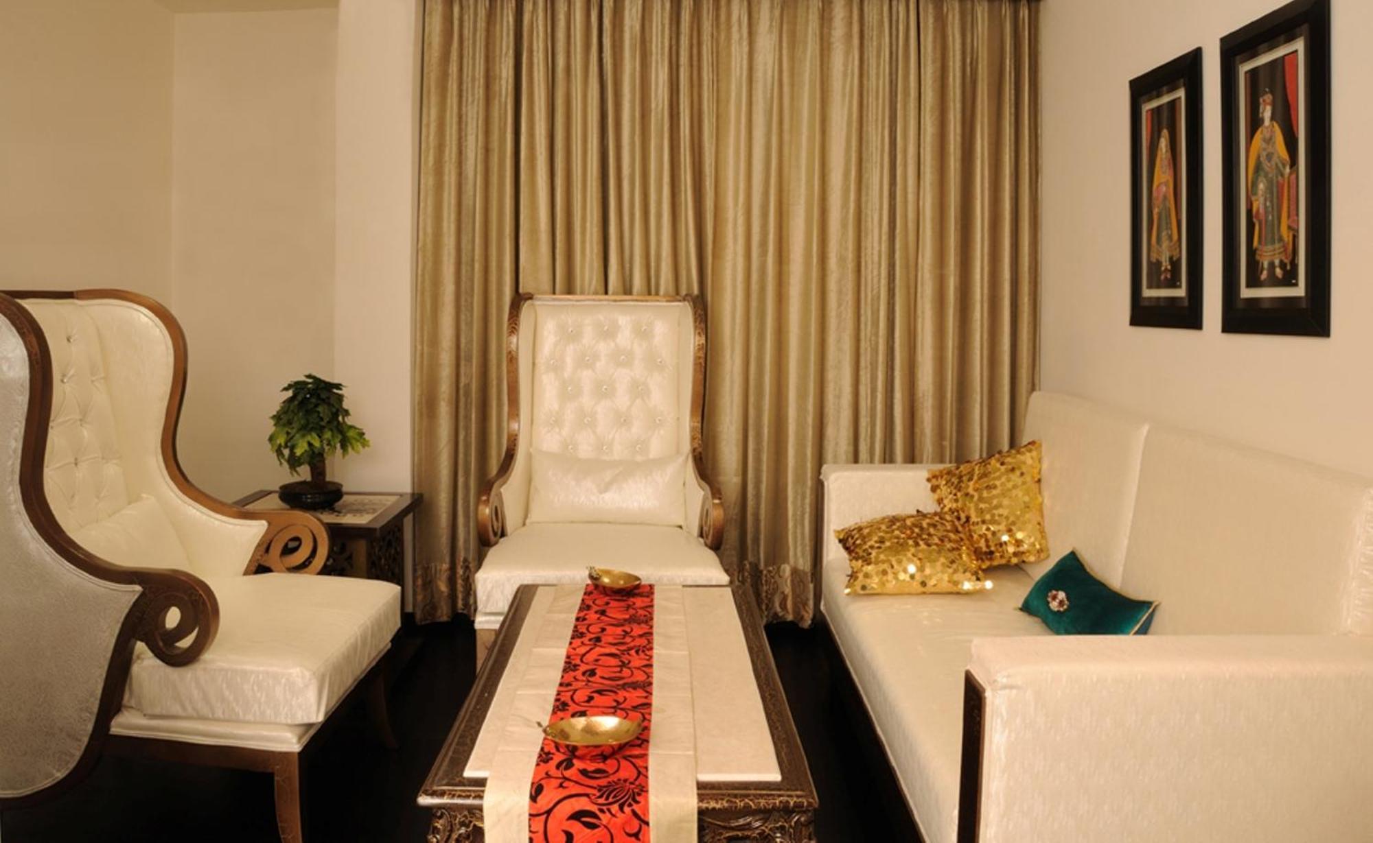 Hotel Maharaja Regency Ludhiana Buitenkant foto