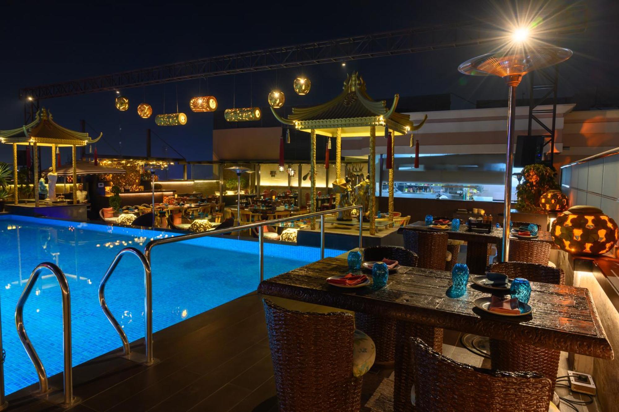 Hotel Maharaja Regency Ludhiana Buitenkant foto